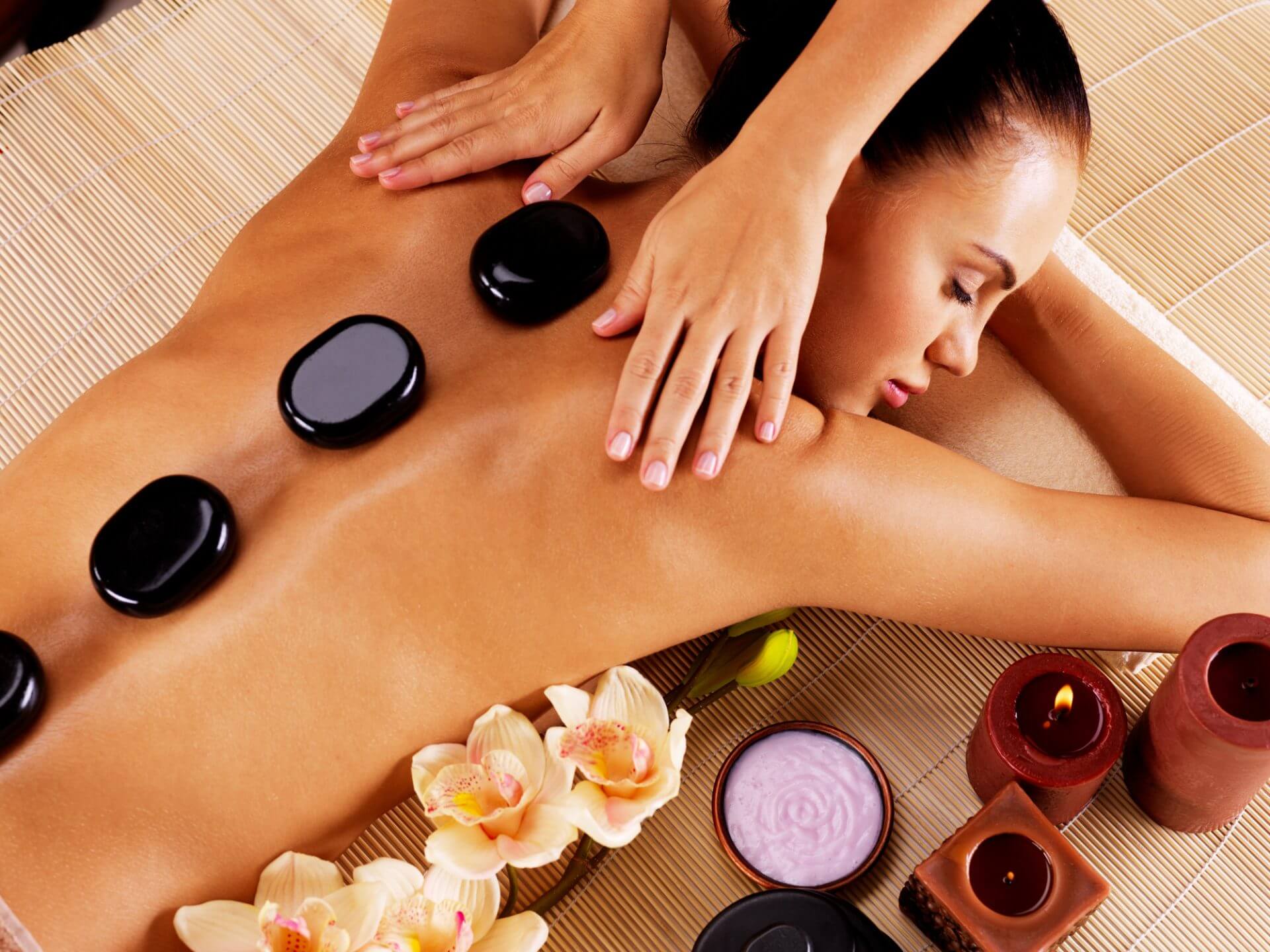 Hot stones massage